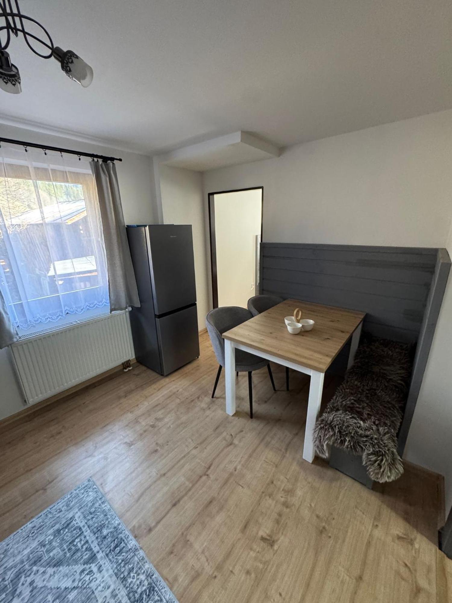 Ubytovani Pod Rozhlednou Velké Karlovice Exteriör bild